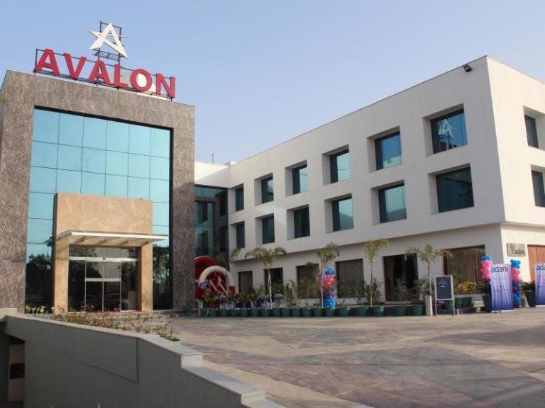 Avlon